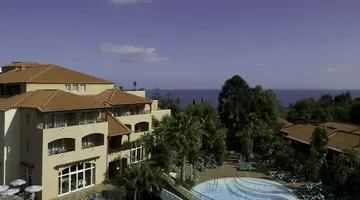 Pestana Village Garden Hotel