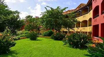Pestana Village Garden Hotel