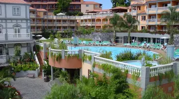 Pestana Village Garden Hotel