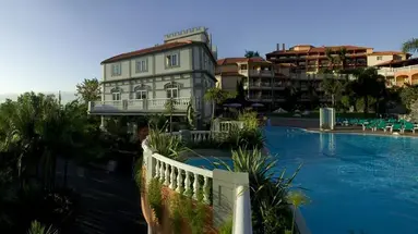 Pestana Village Garden Hotel