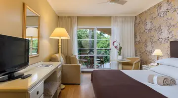 Pestana Village Garden Hotel