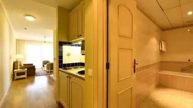Pestana Village Garden Hotel