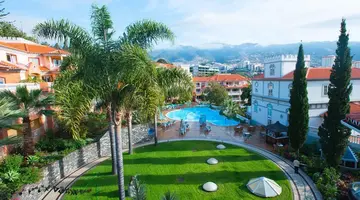 Pestana Village Garden Resort