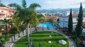 Pestana Village & Miramar Garden Resort