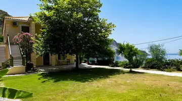 Petani Beach Suites