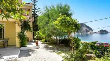 Petani Beach Suites