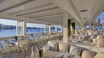 Petinos Beach