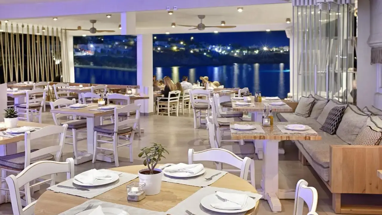 Petinos Hotel