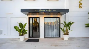Petit Palace Suites Hotel