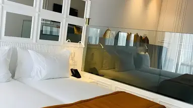 Petit Palace Suites Hotel