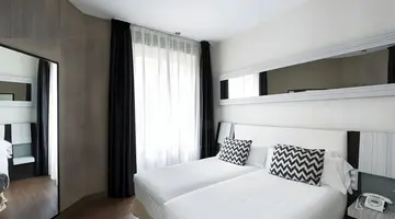 Petit Palace Triball