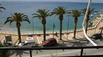 Petit Palais Hotel