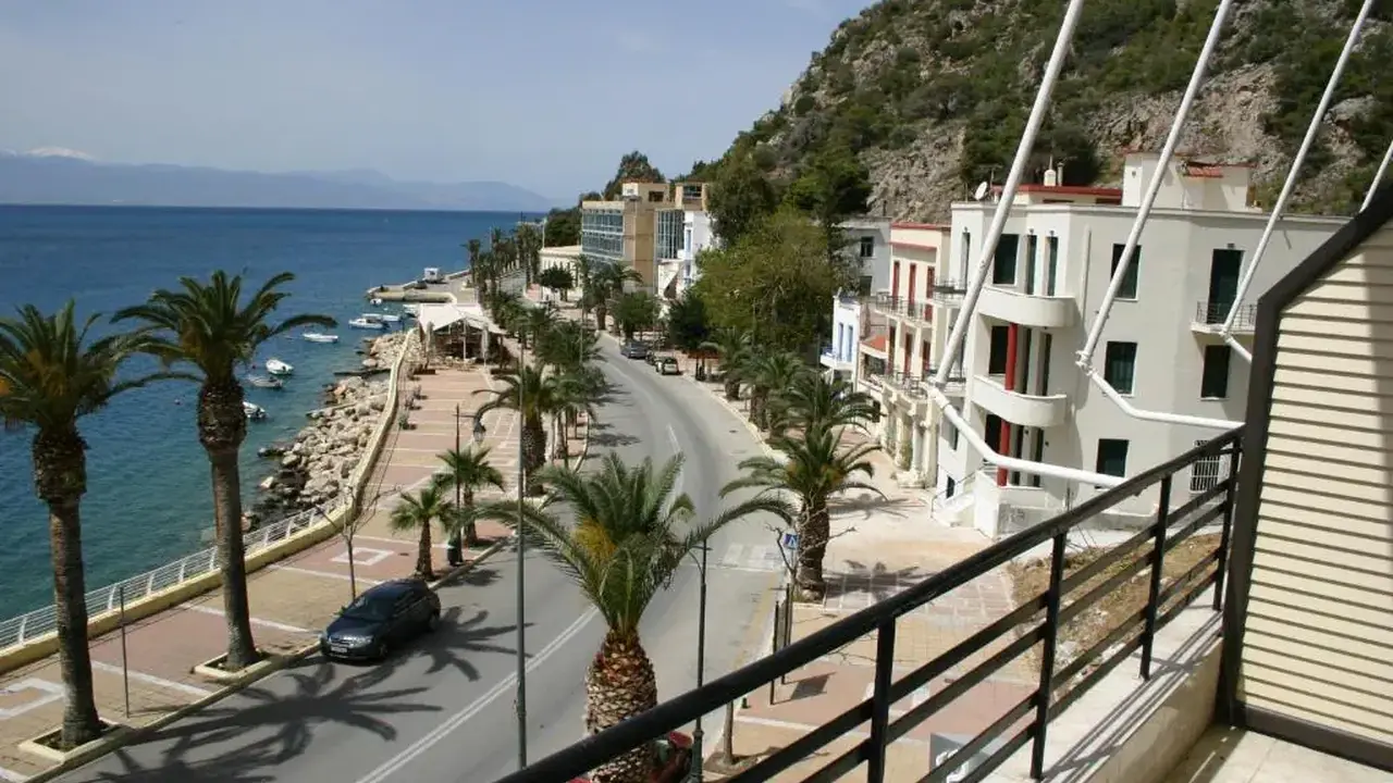 Petit Palais Hotel