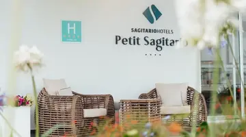 Petit Sagitario (solo adultos)