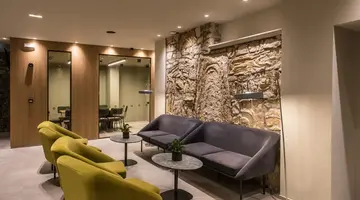Petousis Hotel and Suites