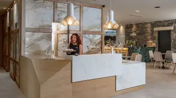Petousis Hotel and Suites