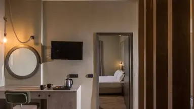 PETOUSIS HOTEL & SUITES