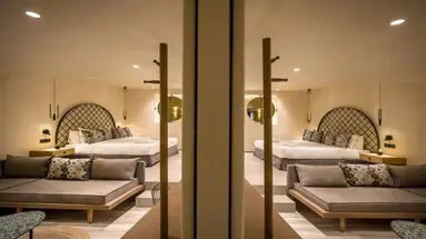 PETOUSIS HOTEL & SUITES