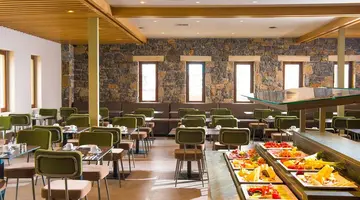 Petousis Hotel & Suites