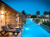 Petousis Hotel & Suites