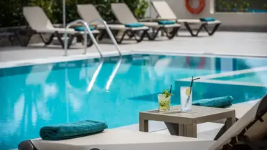 PETOUSIS HOTEL & SUITES