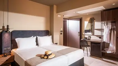 Petousis Hotel & Suites