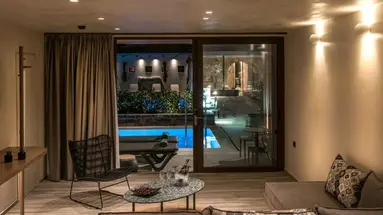 PETOUSIS HOTEL & SUITES