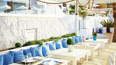 PETRADI BEACH LOUNGE HOTEL