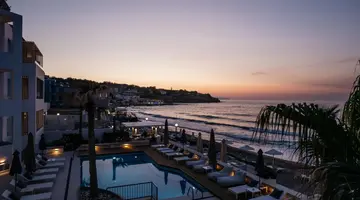 PETRADI BEACH LOUNGE HOTEL
