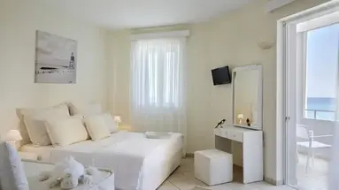 Petradi Beach Lounge Hotel