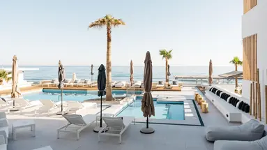 PETRADI BEACH LOUNGE HOTEL