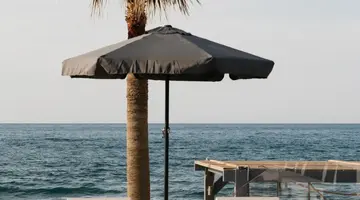 PETRADI BEACH LOUNGE HOTEL