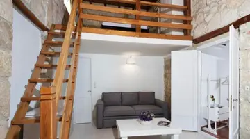 Petrino ECO Village