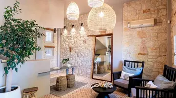 Petrino ECO Village