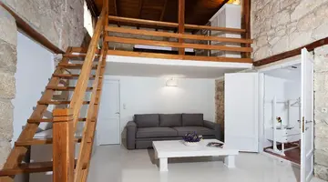 Petrino ECO Village