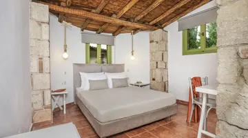 Petrino ECO Village