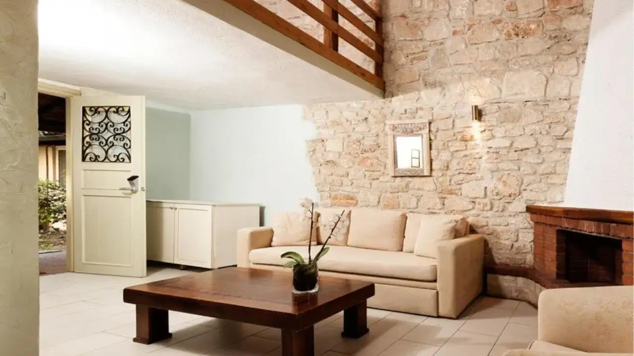 Petrino ECO Village