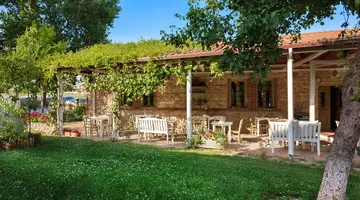 Petrino ECO Village