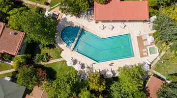 Petrino ECO Village