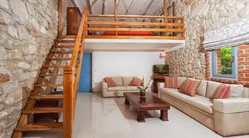 Petrino ECO Village