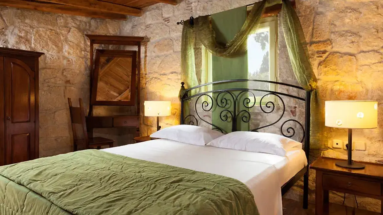 Petrino ECO Village