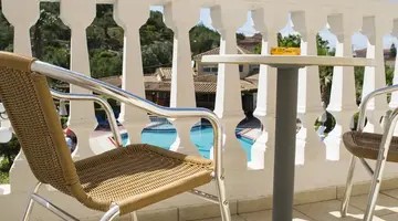 Petros Hotel