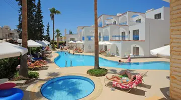 Petrosana Hotel Apartments