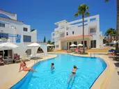 Petrosana Hotel Apts