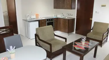 Petsas Apartments