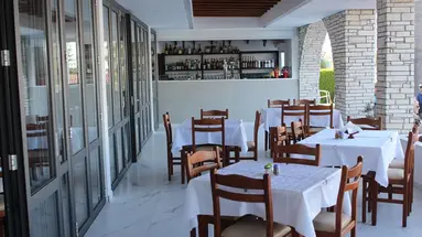 Petsas Apartments