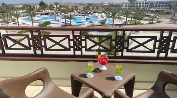 Pharaoh Azur Resort ***