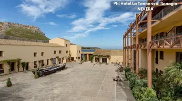 PHI HOTEL LA TONNARA DI BONAGIA
