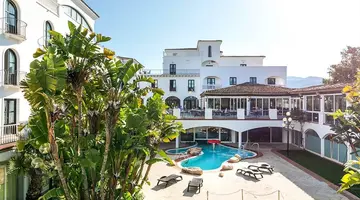 Phi Sighientu Resort
