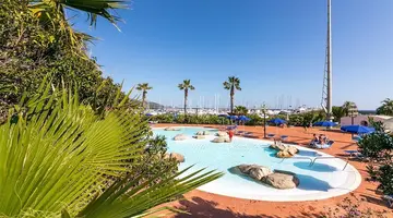 Phi Sighientu Resort